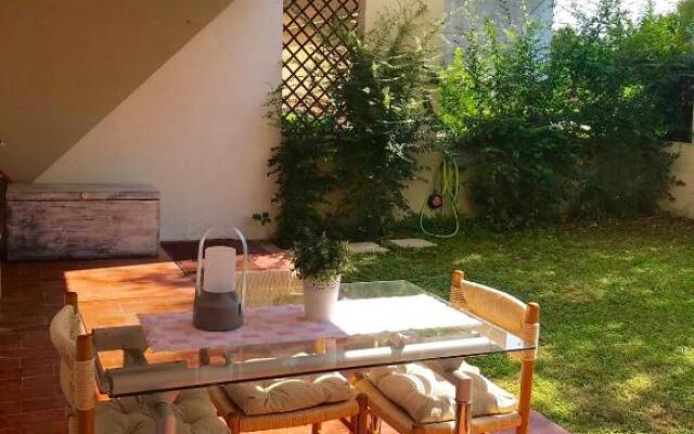 N195 - Numana, ampio pentalocale con giardino