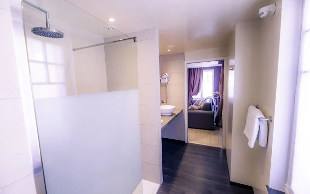 Hotel Le Lion d'Or et restaurant la Table du Lion