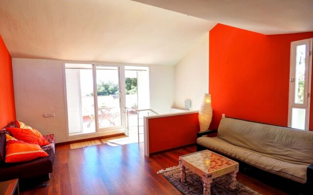 Sunny Triplex
