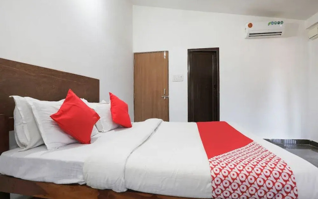 Oyo 39571 Baga Beach Comfort