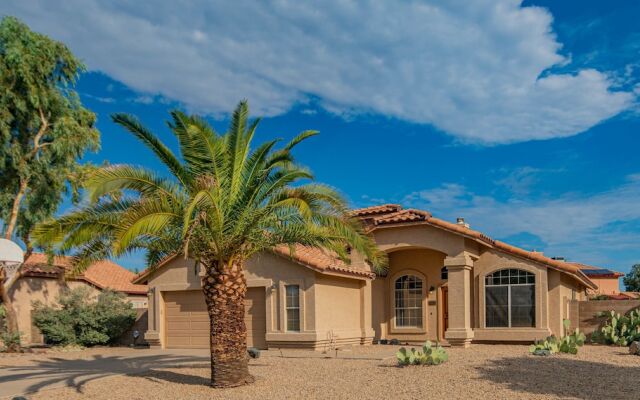 4BR Home N. Scottsdale by WanderJaunt