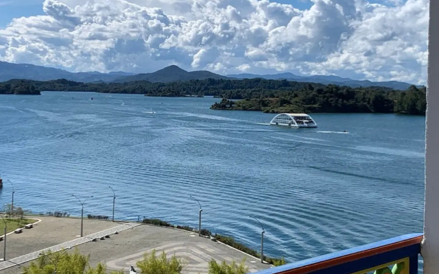 Edificio San Jose Parque Guatape