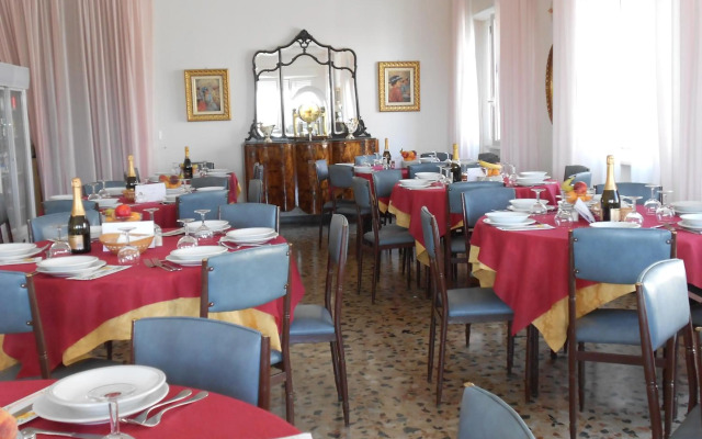 Hotel Laguna Blu