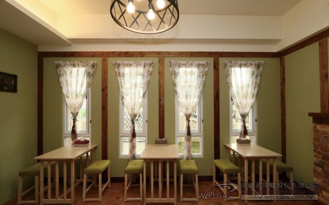 Bear Homestay
