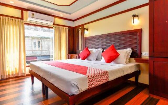 OYO 23227 Alleppey Eco Houseboat 3 Bhk