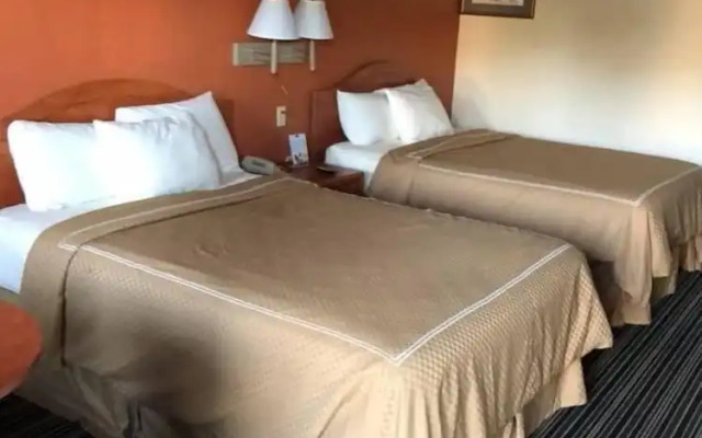 Scottish Inn & Suites