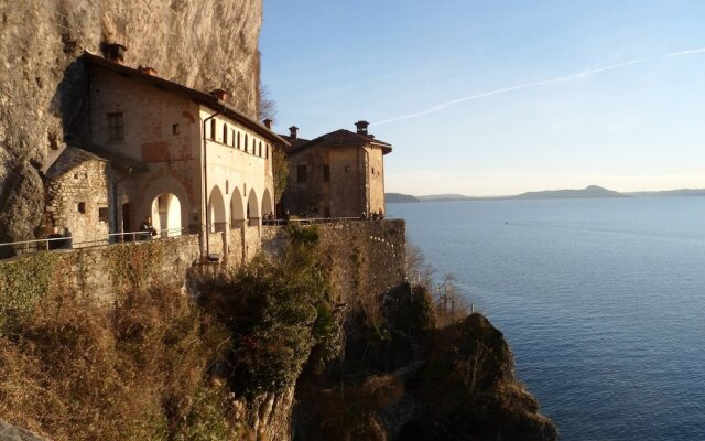 "antico Borgo Del Lago Maggiore"