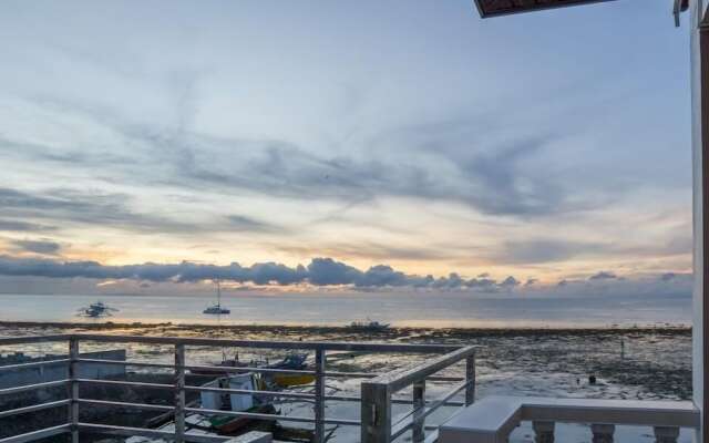 Kellocks seaview apartelle