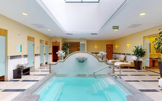Marquis Sky Suites