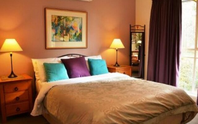 Acacia House Spa Balcony Apartment