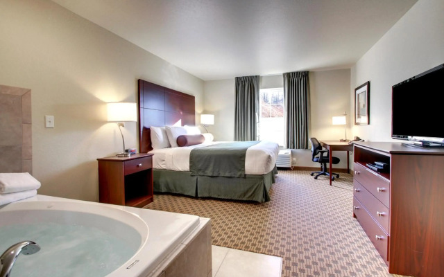 Cobblestone Hotel & Suites - Salem