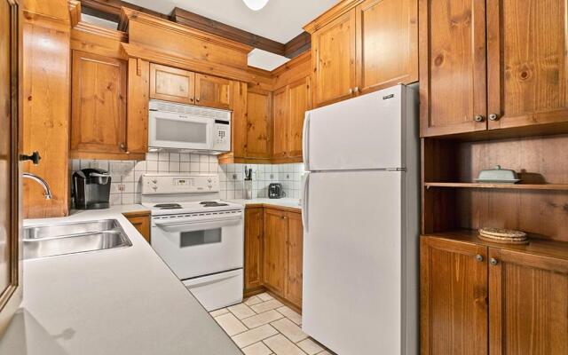 Le Manoir 106-7 by Escapades Tremblant