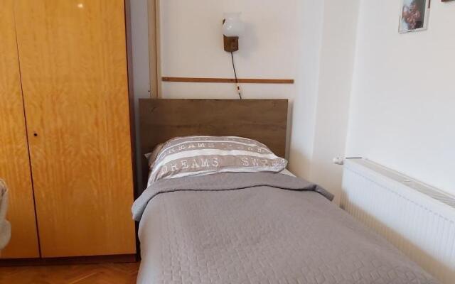 Nagyiék háza / Granny's House