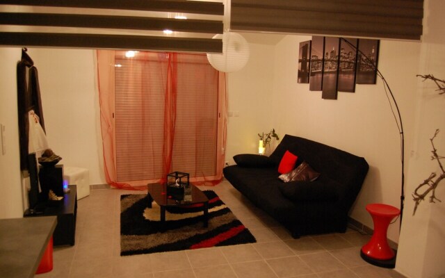 Appartement Legalite Avec Sauna Et Jacuzzi