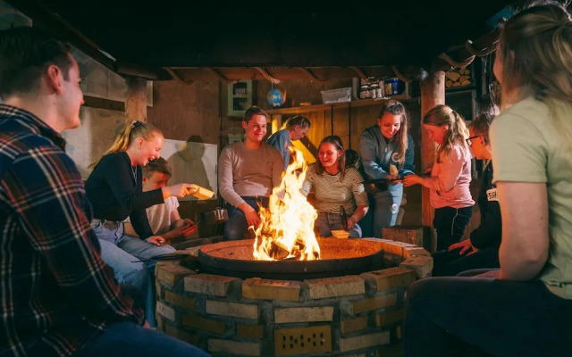 Well Furnished Chalet With Wifi, Near the Hunebedcentrum