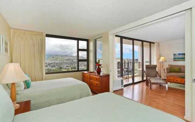 Waikiki Banyan #2609-T2