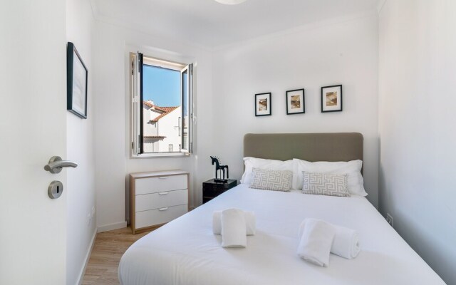 JOIVY Cosy 1-Bed Flat W/Seaview In Alfama