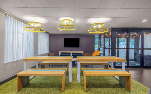 Spark by Hilton Clarks Summit