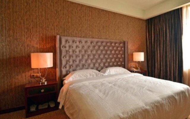 Bailuzhou Holiday Inn