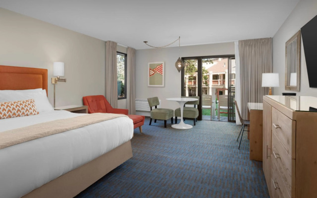 Ashland Hills Hotel & Suites