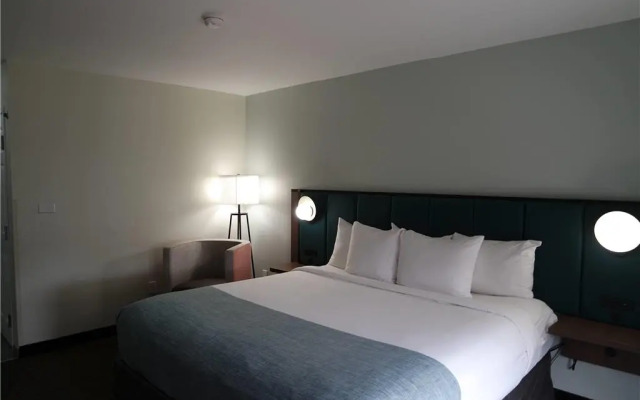 Wingate by Wyndham Kings Bay Naval Base / I-95