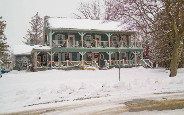 WeatherPine Inn