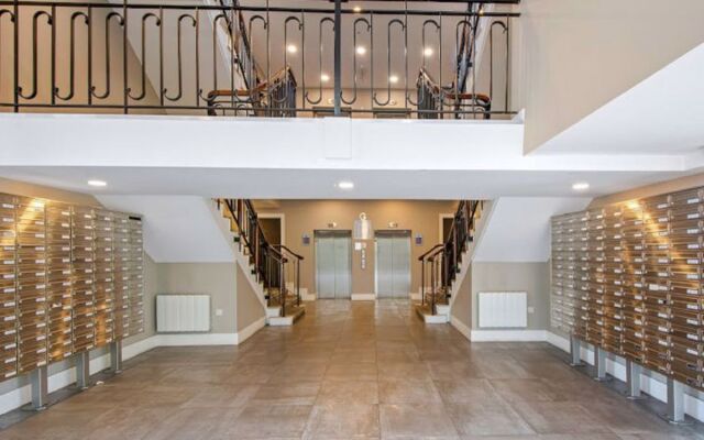 Harrow Apartments
