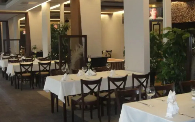Hotel Ikar