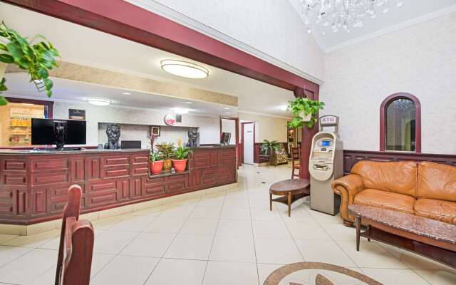 Ramada by Wyndham Flagstaff East