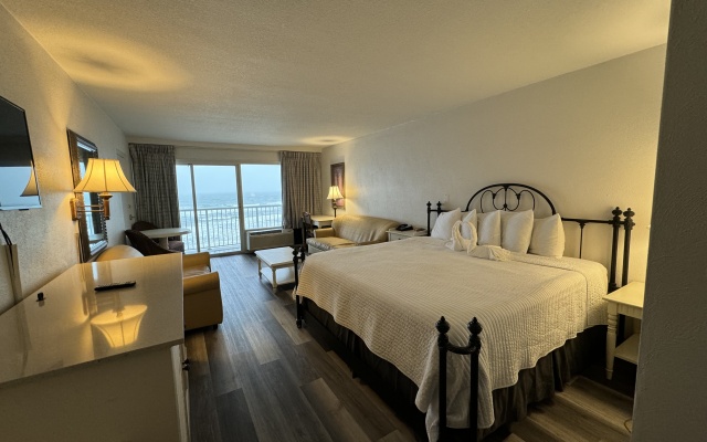 Emerald Shores Resort