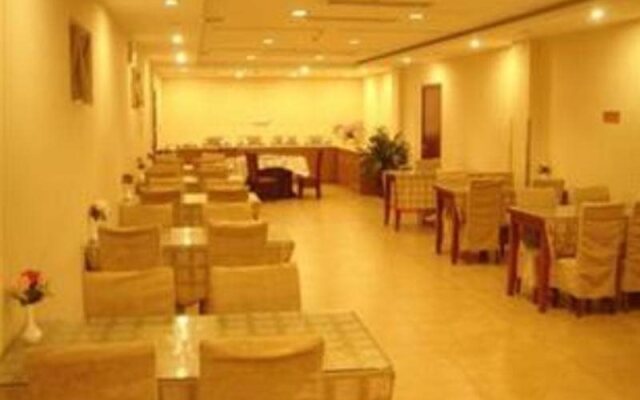 GreenTree Inn Wenshang Baoxiang Temple Express Hotel