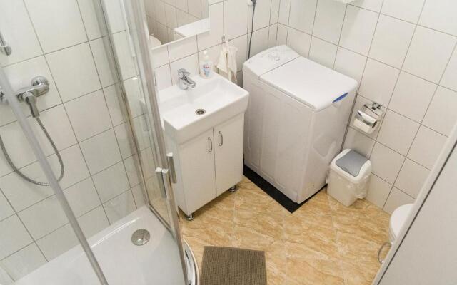 Authentic Akacfa Apartment