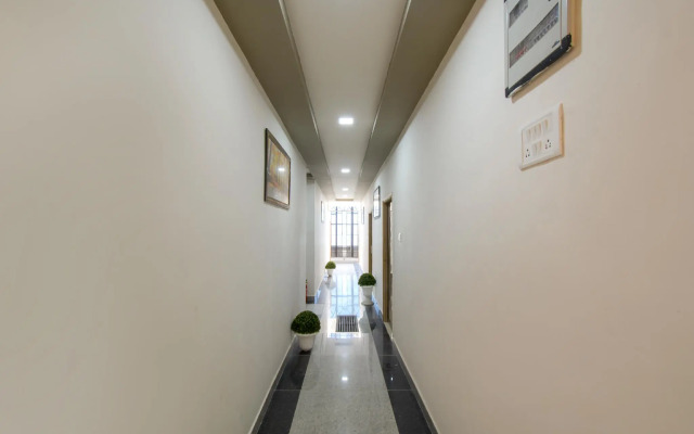 OYO 70829 Hotel Royal