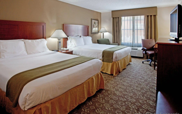 Holiday Inn Express Chapel Hill by IHG