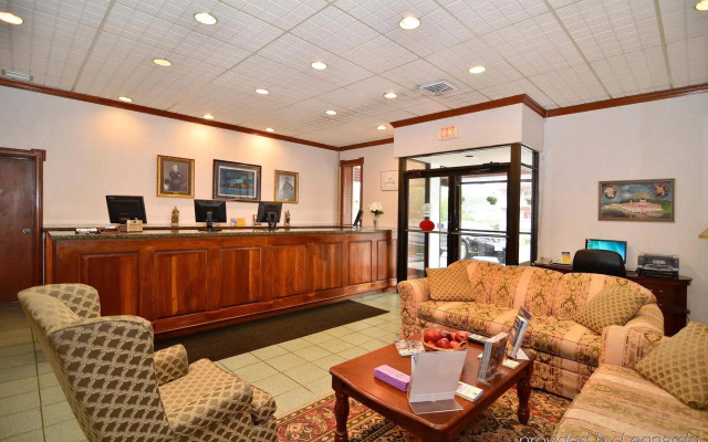 Clarion Inn & Conference Center