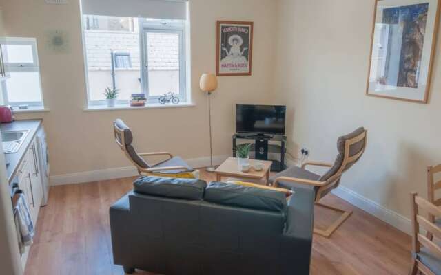 Central Dublin 2 Bedroom Flat