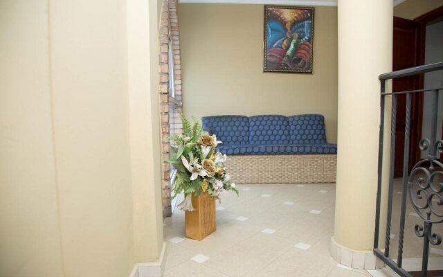 Ridge Over Suites
