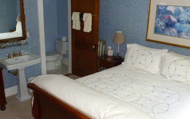 The Trumbull House Bed and Breakfast