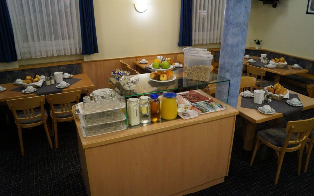 Hotel Am Vogelsanger Weg