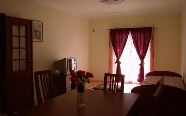 Residence 1000 Roses