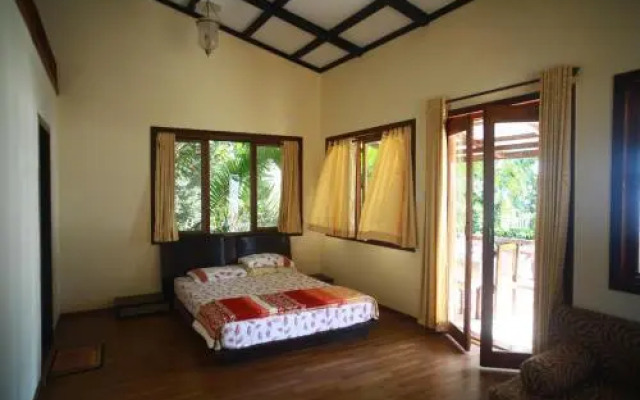SaffronStays Little Paradise