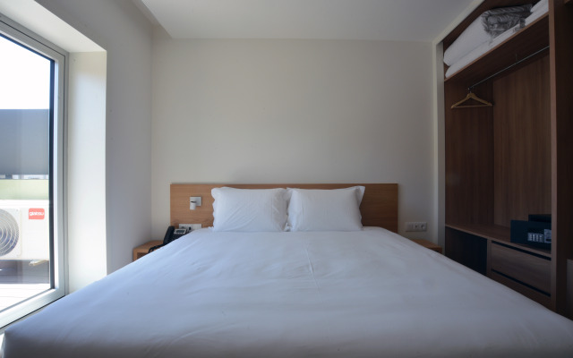 Spot Family Apartments