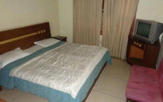 Sagar Hotel & Restaurant