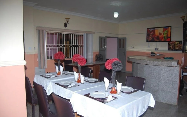 Bella Rose Hotel