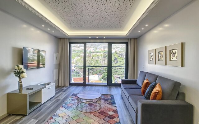 Torre Palace II by Atlantic Holiday