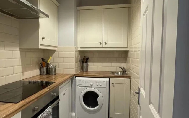 Stunning Temple BAR 2 BED Apartment