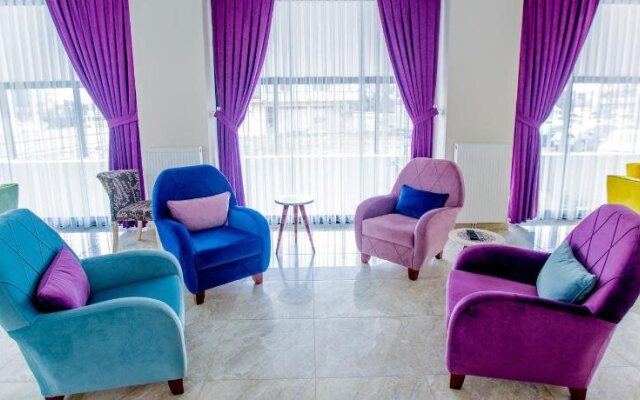 Rosso Hotel