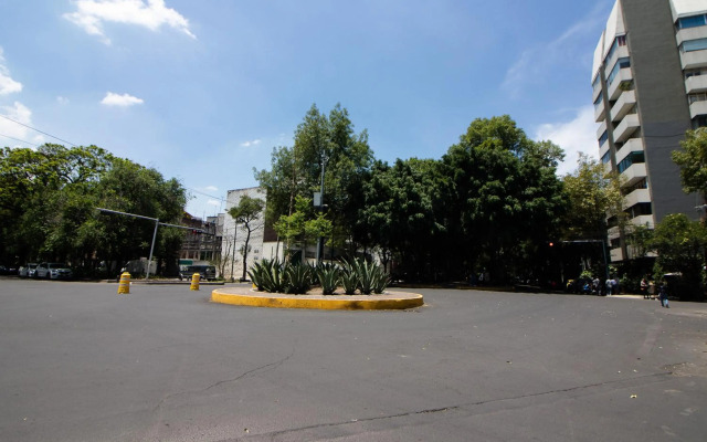 La Condesa: Beautiful Designed Studio