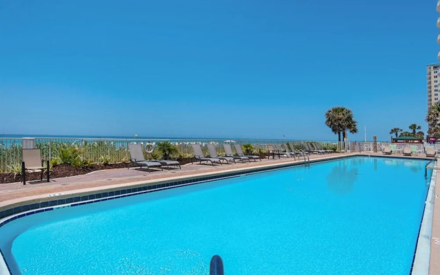 Twin Palms 1201