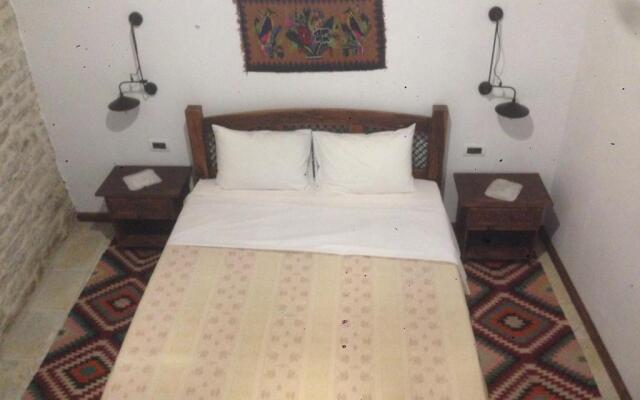 Konaku Guest house